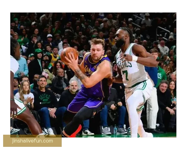 湖人连败止步活塞双杀无缘十连胜詹姆斯带伤仍准三双东契奇32分遗憾收官